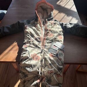686 Girls Snowsuit NWT Snowboarding